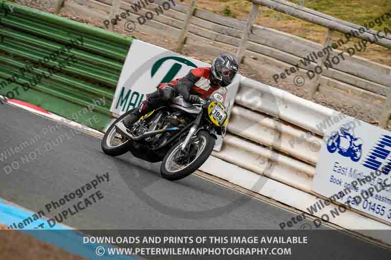 Vintage motorcycle club;eventdigitalimages;mallory park;mallory park trackday photographs;no limits trackdays;peter wileman photography;trackday digital images;trackday photos;vmcc festival 1000 bikes photographs